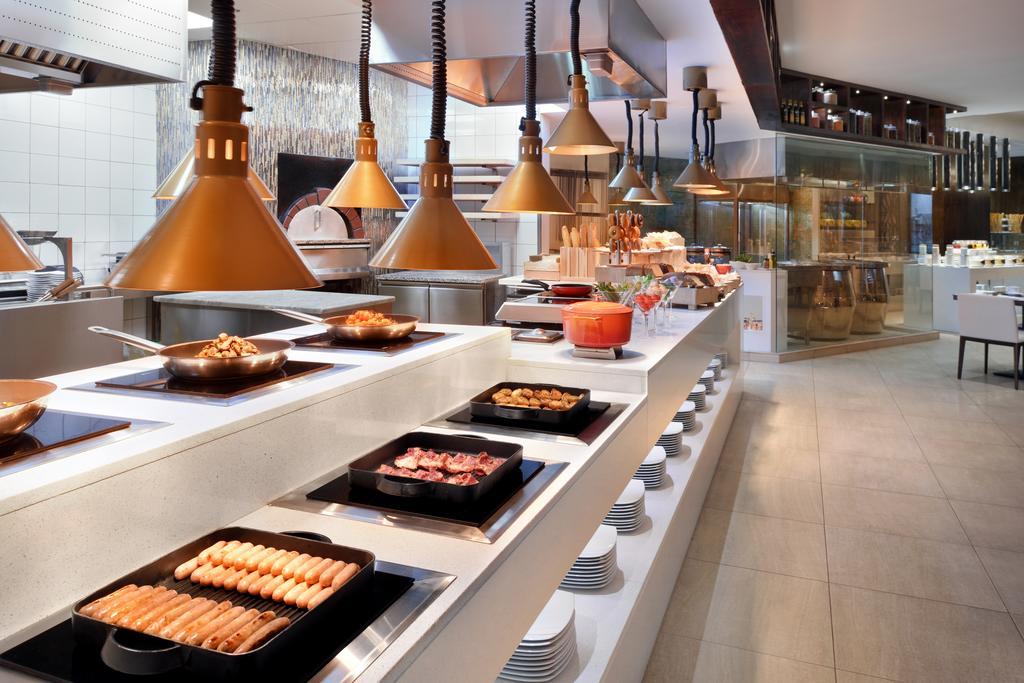 Jw Marriott Hotel Kuwait Кувейт Екстериор снимка