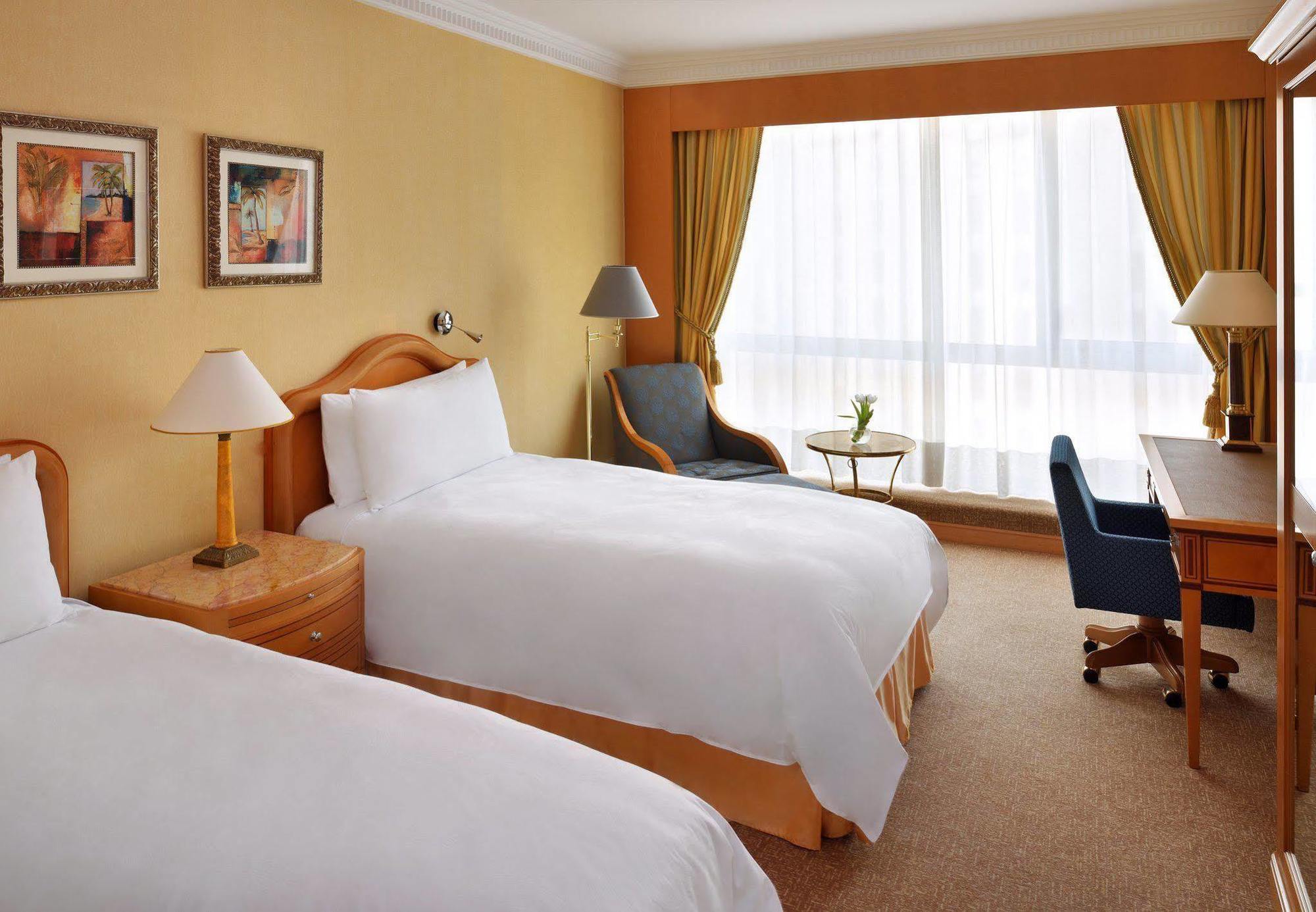 Jw Marriott Hotel Kuwait Кувейт Екстериор снимка
