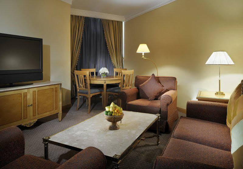 Jw Marriott Hotel Kuwait Кувейт Стая снимка